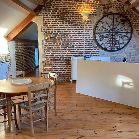 Charmant Appartement Dans Une Ancienne Ferme Nivelles Exteriör bild