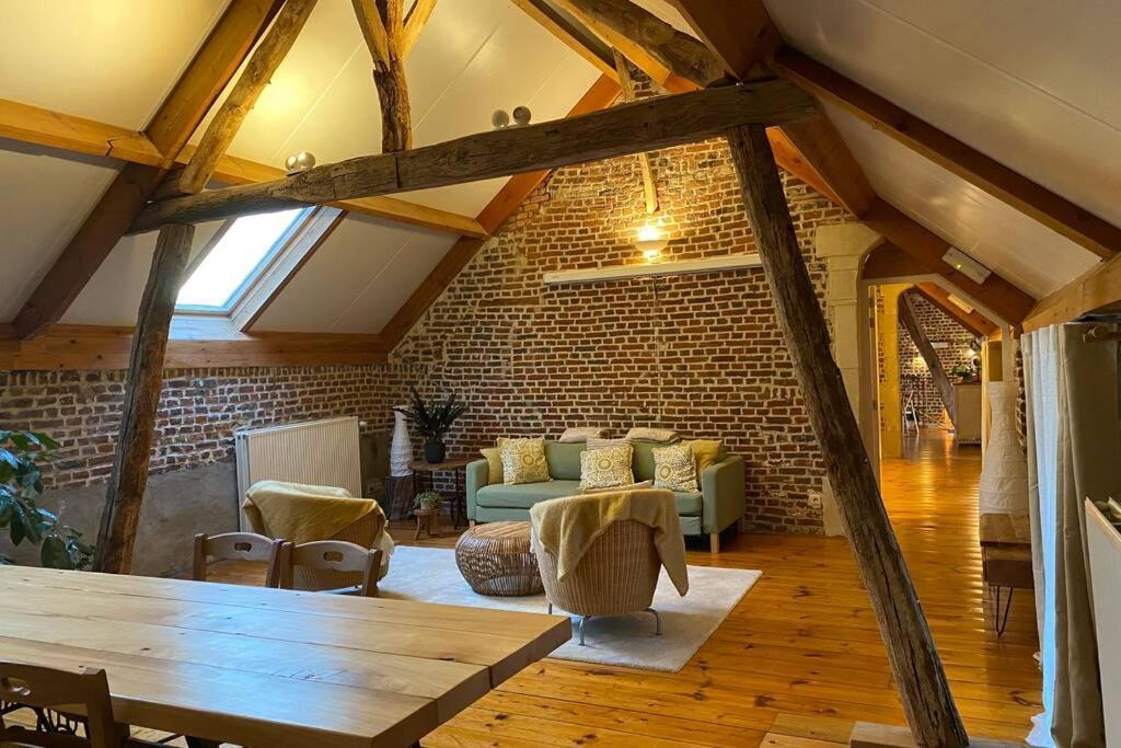 Charmant Appartement Dans Une Ancienne Ferme Nivelles Exteriör bild